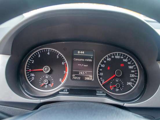 VOLKSWAGEN-FOX-1.6 MSI TOTAL FLEX CONNECT 4P MANUAL VOLKSWAGEN-FOX-2021