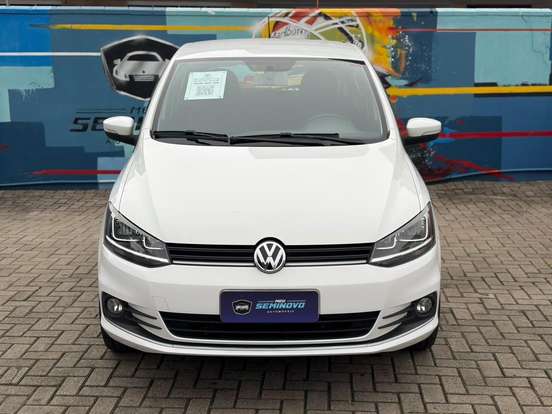 VOLKSWAGEN-FOX-1.6 MSI TOTAL FLEX CONNECT 4P MANUAL VOLKSWAGEN-FOX-2017