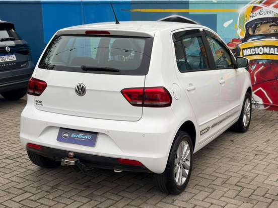 VOLKSWAGEN-FOX-1.6 MSI TOTAL FLEX CONNECT 4P MANUAL VOLKSWAGEN-FOX-2017