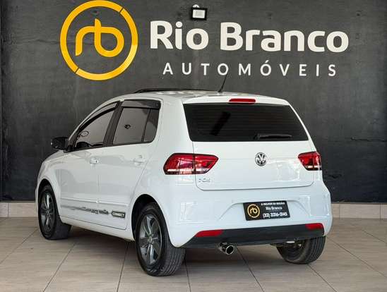 VOLKSWAGEN-FOX-2018