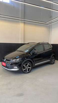 VOLKSWAGEN-FOX-2021