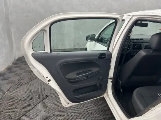 VOLKSWAGEN-GOL-2022