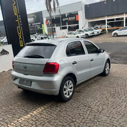 VOLKSWAGEN-GOL-2022