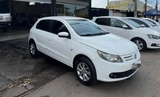 VOLKSWAGEN-GOL-2012