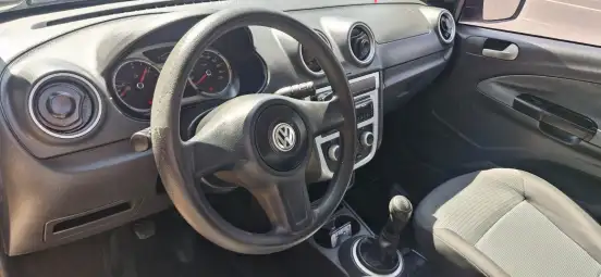 VOLKSWAGEN-GOL-2012