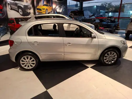 VOLKSWAGEN-GOL-2011