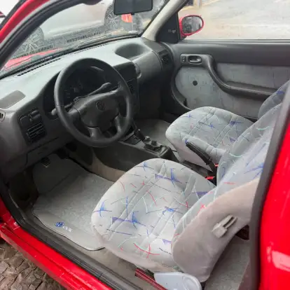 VOLKSWAGEN-GOL-1996