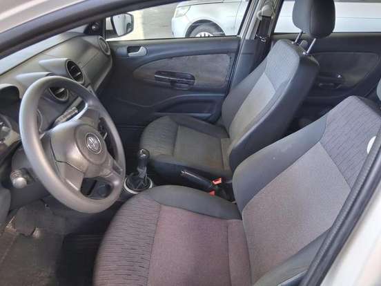 VOLKSWAGEN-GOL-2013