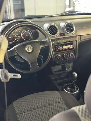 VOLKSWAGEN-GOL-2010
