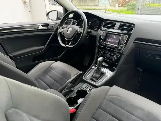 VOLKSWAGEN-GOLF-1.4 TSI HIGHLINE 16V GASOLINA 4P AUTOMÁTICO VOLKSWAGEN-GOLF-2015