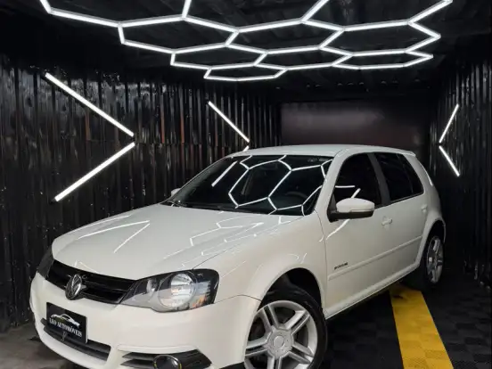VOLKSWAGEN-GOLF-2.0 MI SPORTLINE 8V FLEX 4P TIPTRONIC VOLKSWAGEN-GOLF-2014