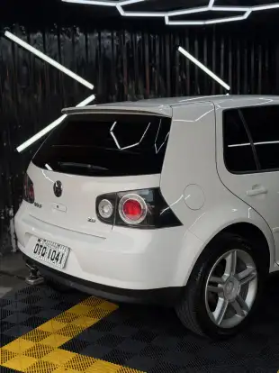 VOLKSWAGEN-GOLF-2014