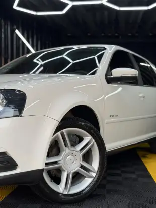 VOLKSWAGEN-GOLF-2014