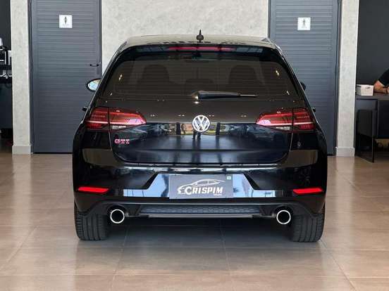 VOLKSWAGEN-GOLF-2019