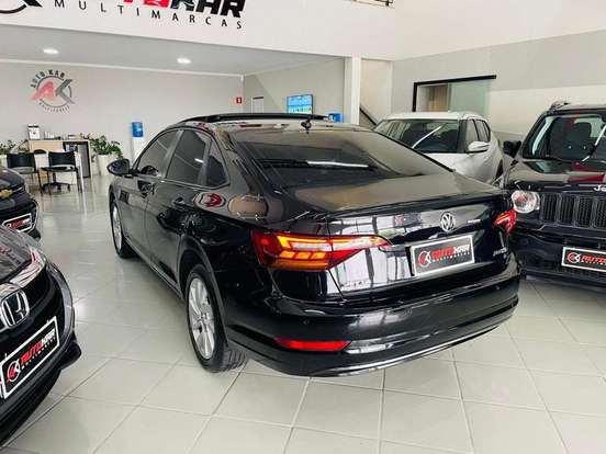 VOLKSWAGEN-JETTA-2019
