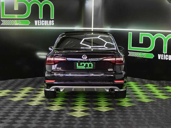 VOLKSWAGEN-JETTA-2020