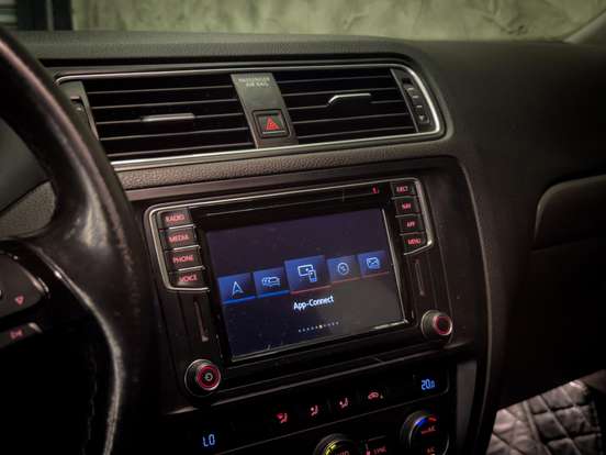 VOLKSWAGEN-JETTA-1.4 250 TSI TOTAL FLEX TIPTRONIC VOLKSWAGEN-JETTA-2017