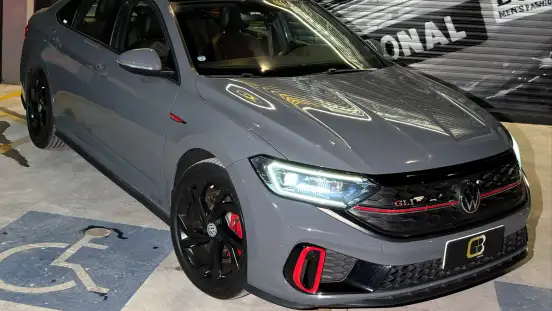 VOLKSWAGEN-JETTA-2022