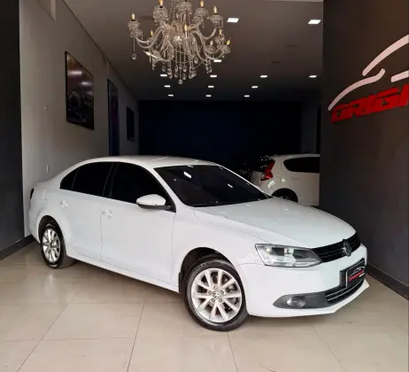 VOLKSWAGEN JETTA 2.0 COMFORTLINE FLEX 4P TIPTRONIC