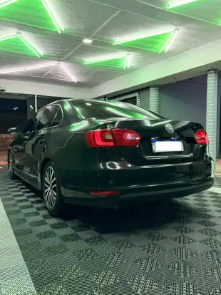 VOLKSWAGEN-JETTA-2.0 TSI HIGHLINE 200CV GASOLINA 4P TIPTRONIC VOLKSWAGEN-JETTA-2012