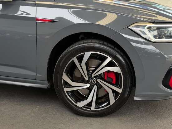 VOLKSWAGEN-JETTA-2023