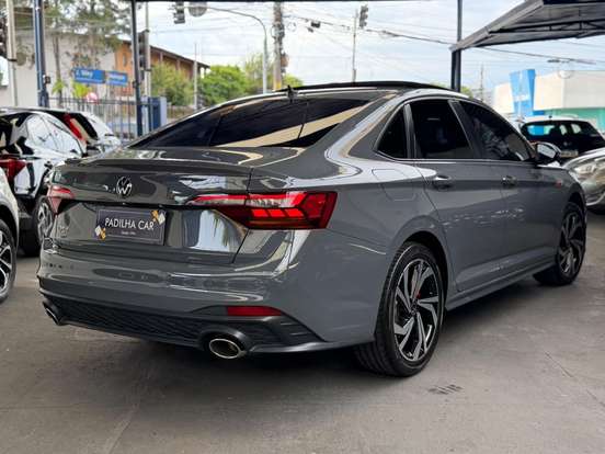 VOLKSWAGEN-JETTA-2023