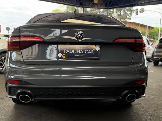 VOLKSWAGEN-JETTA-2023