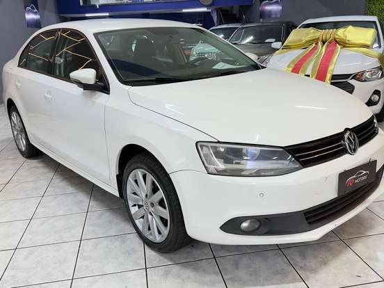 VOLKSWAGEN-JETTA-2.0 COMFORTLINE FLEX 4P TIPTRONIC VOLKSWAGEN-JETTA-2012