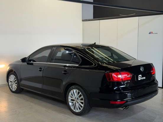 VOLKSWAGEN-JETTA-2.0 COMFORTLINE FLEX 4P TIPTRONIC VOLKSWAGEN-JETTA-2012