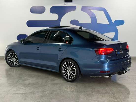 VOLKSWAGEN-JETTA-2017