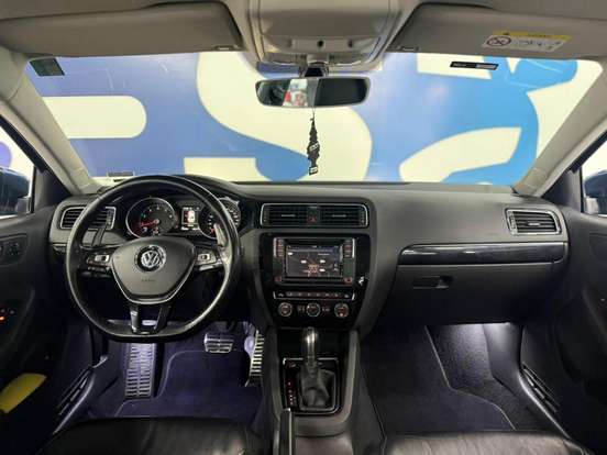 VOLKSWAGEN-JETTA-2.0 TSI HIGHLINE 211CV GASOLINA 4P TIPTRONIC VOLKSWAGEN-JETTA-2017