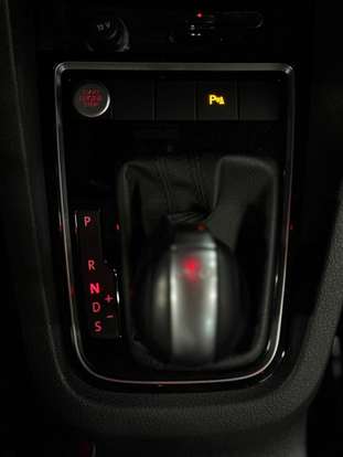VOLKSWAGEN-JETTA-2017