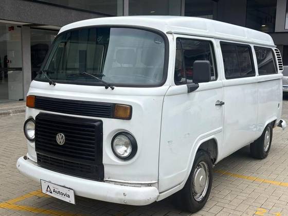 VOLKSWAGEN KOMBI 1.4 MI STD LOTAÇÃO 8V FLEX 3P MANUAL