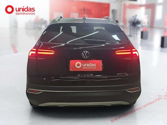 VOLKSWAGEN-NIVUS-1.0 200 TSI TOTAL FLEX HIGHLINE AUTOMÁTICO VOLKSWAGEN-NIVUS-2024