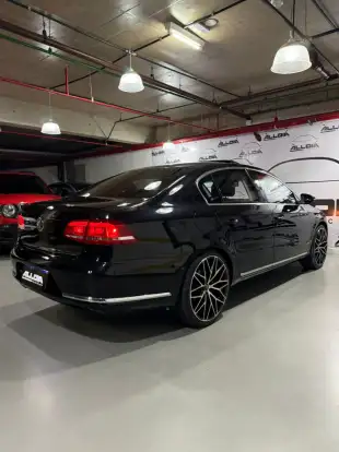 VOLKSWAGEN-PASSAT-2014