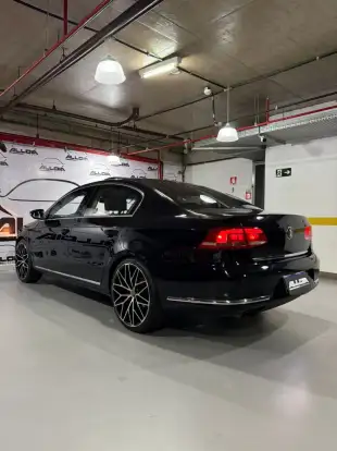 VOLKSWAGEN-PASSAT-2014