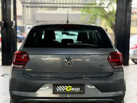 VOLKSWAGEN-POLO-1.0 200 TSI COMFORTLINE AUTOMÁTICO VOLKSWAGEN-POLO-2018