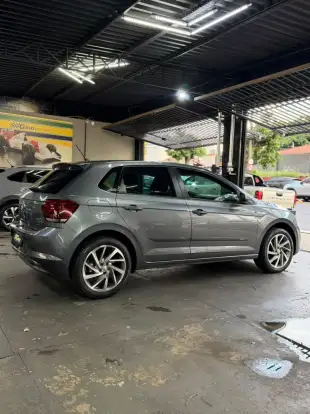 VOLKSWAGEN-POLO-2018