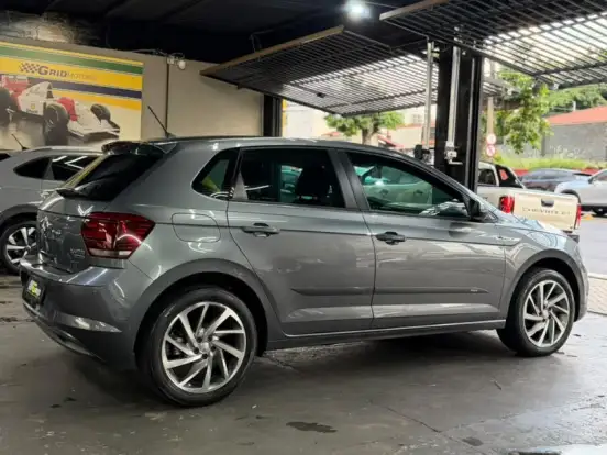 VOLKSWAGEN-POLO-1.0 200 TSI COMFORTLINE AUTOMÁTICO VOLKSWAGEN-POLO-2018