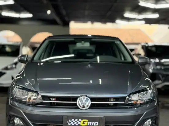 VOLKSWAGEN-POLO-1.0 200 TSI COMFORTLINE AUTOMÁTICO VOLKSWAGEN-POLO-2018