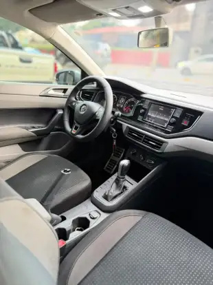 VOLKSWAGEN-POLO-2018