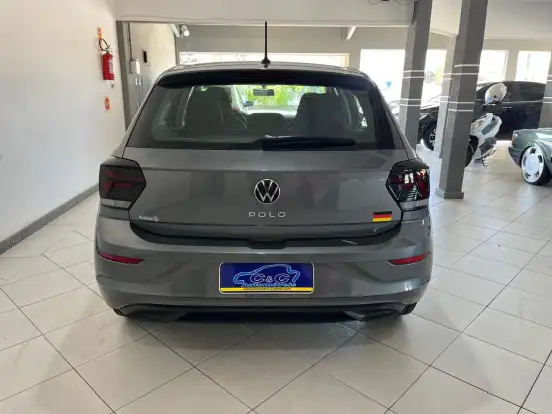 VOLKSWAGEN-POLO-2023