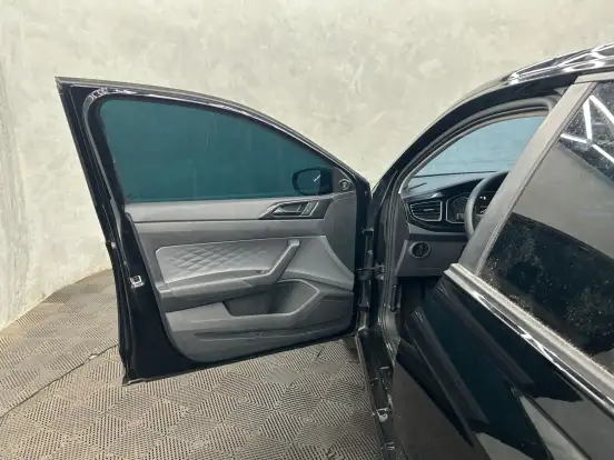 VOLKSWAGEN-POLO-2024