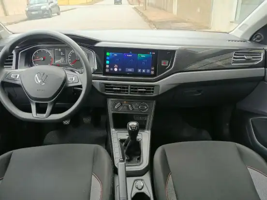 VOLKSWAGEN-POLO-2025