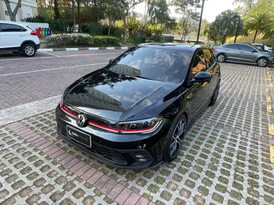 VOLKSWAGEN-POLO-2023