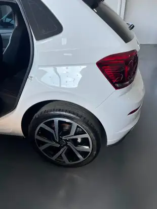 VOLKSWAGEN-POLO-2024