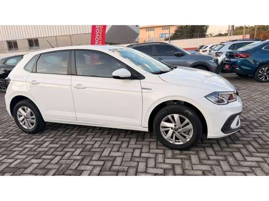 VOLKSWAGEN-POLO-1.0 170 TSI COMFORTLINE AUTOMÁTICO VOLKSWAGEN-POLO-2024