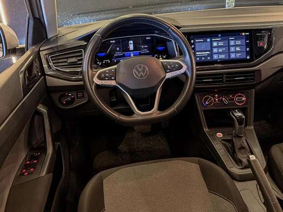 VOLKSWAGEN-POLO-2024