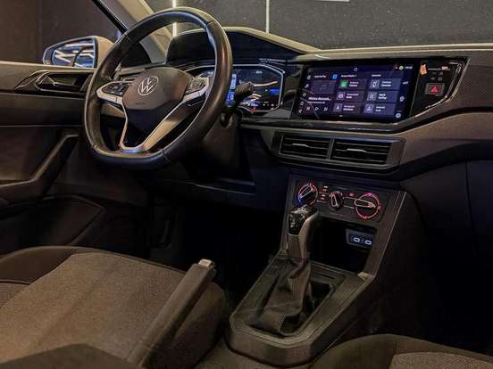 VOLKSWAGEN-POLO-2024