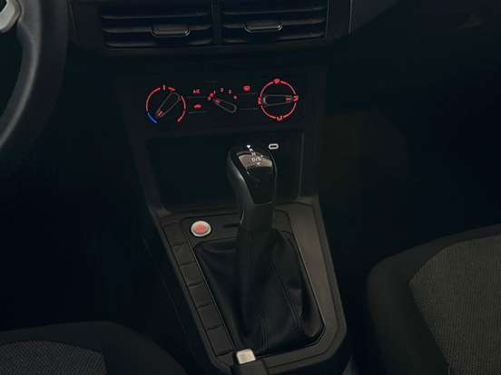 VOLKSWAGEN-POLO-2025